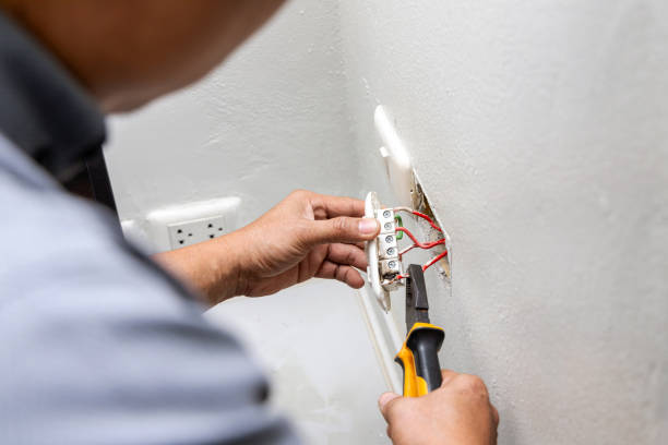 Best Electrical Outlet Repair  in Kingsford, MI